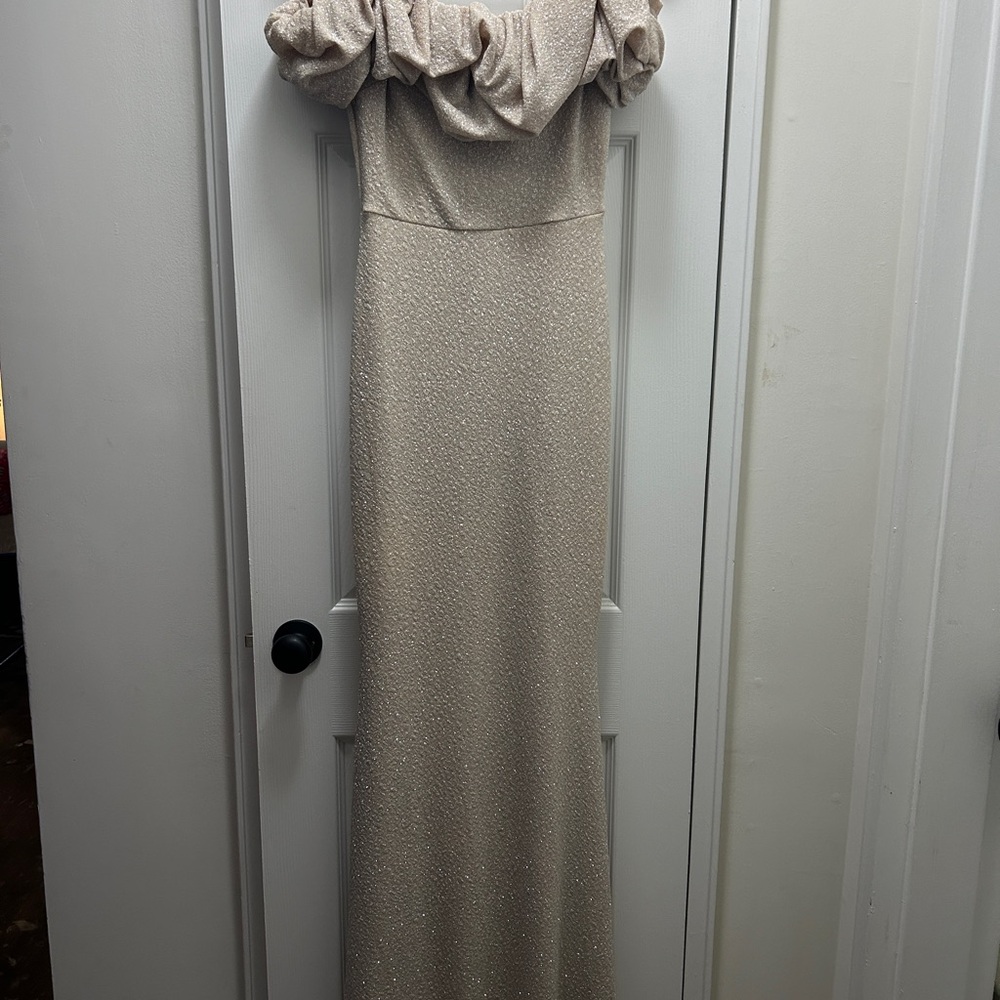 Chic Strapless Cream Dress